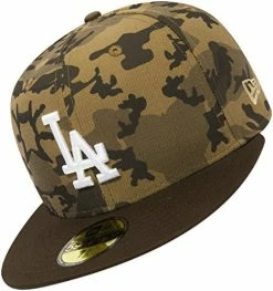 &New New Era Camo Team Fitted